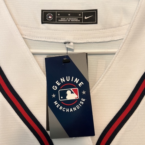 Official Atlanta Braves jersey - Picture 3 of 4
